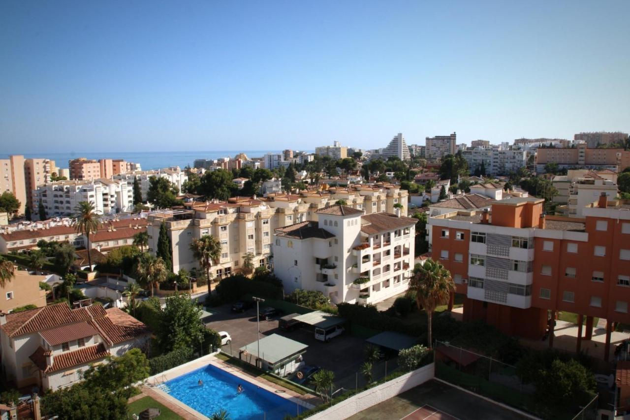 Saltillo Alto Gray Studio. Vistas Al Mar Y Piscina Торремолинос Экстерьер фото
