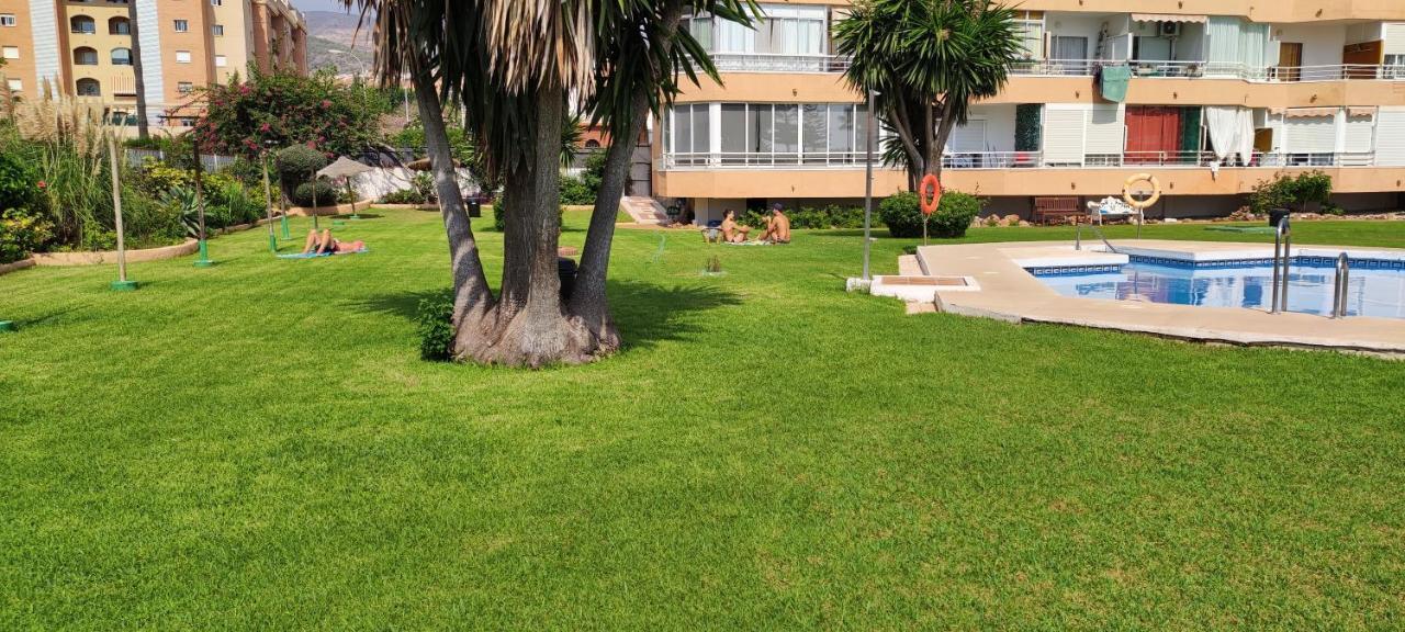Saltillo Alto Gray Studio. Vistas Al Mar Y Piscina Торремолинос Экстерьер фото